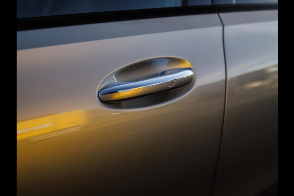 Mercedes-Benz C-Klasse Estate 300 e Business Solution AMG | Massage | Leder | Camera | Pano | Burmester