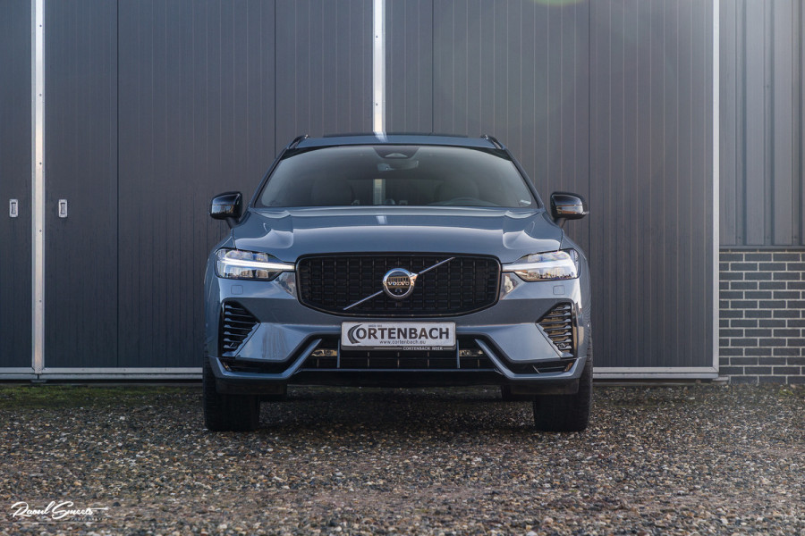 Volvo XC60 2.0 T8 Plug-in hybrid AWD Ultimate Dark | Bowers&Wilkins | Panorama dak | Adaptieve cruise | Zwenkbare trekhaak |
