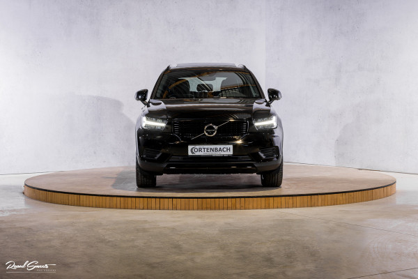 Volvo XC40 1.5 T4 Recharge R-Design | Adaptieve cruise | Panorama dak | 360 Camera |