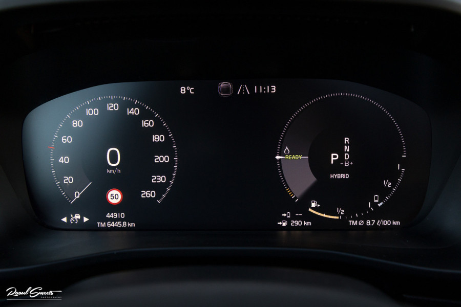 Volvo XC40 1.5 T4 Recharge R-Design | Adaptieve cruise | Panorama dak | 360 Camera |