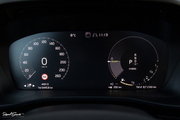 Volvo XC40 1.5 T4 Recharge R-Design | Adaptieve cruise | Panorama dak | 360 Camera |