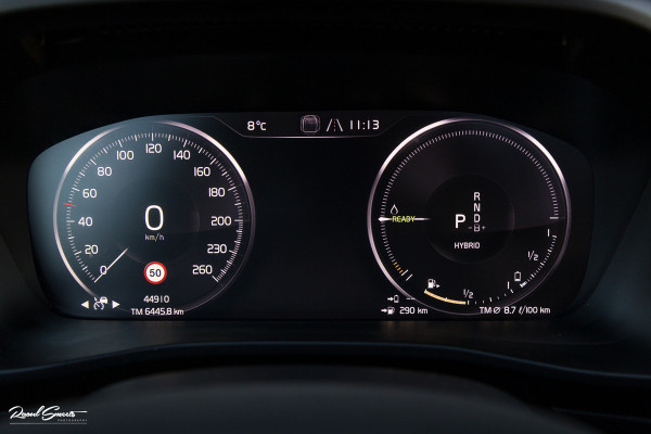 Volvo XC40 1.5 T4 Recharge R-Design | Adaptieve cruise | Panorama dak | 360 Camera |