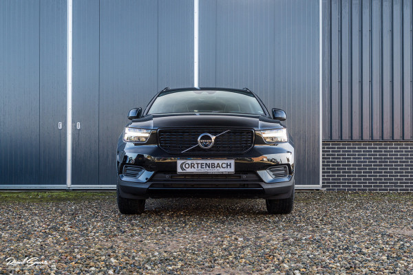 Volvo XC40 1.5 T4 Recharge R-Design | Adaptieve cruise | Panorama dak | 360 Camera |
