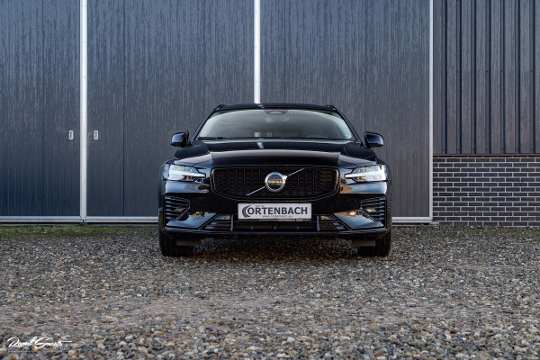 Volvo V60 2.0 T8 Plug-in hybrid AWD Ultimate Dark | Panorama dak | Adaptieve cruise | Harman Kardon | Blis | Memory |