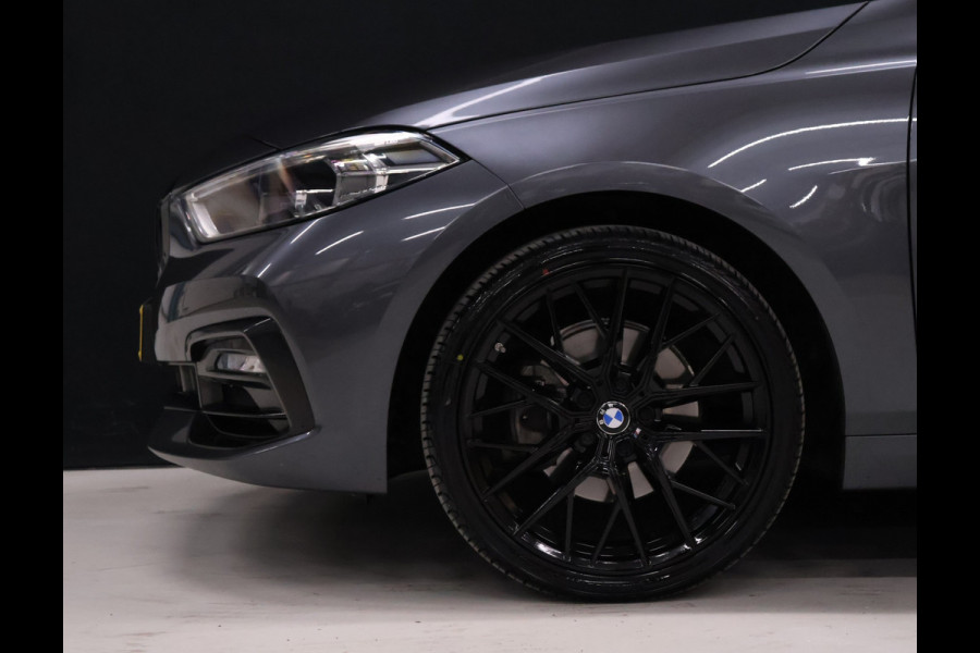 BMW 1-serie 118i M-Sport [M STUUR, APPLE CARPLAY, ANDROID, LEDVERLICHTING, STOELVERWARMING, PDC V+A, VOL LEDER, CRUISE, CLIMATE, NIEUWSTAAT]