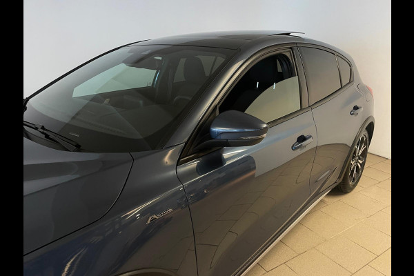 Ford Focus 1.0 EcoBoost Hybrid Active X Business PANO