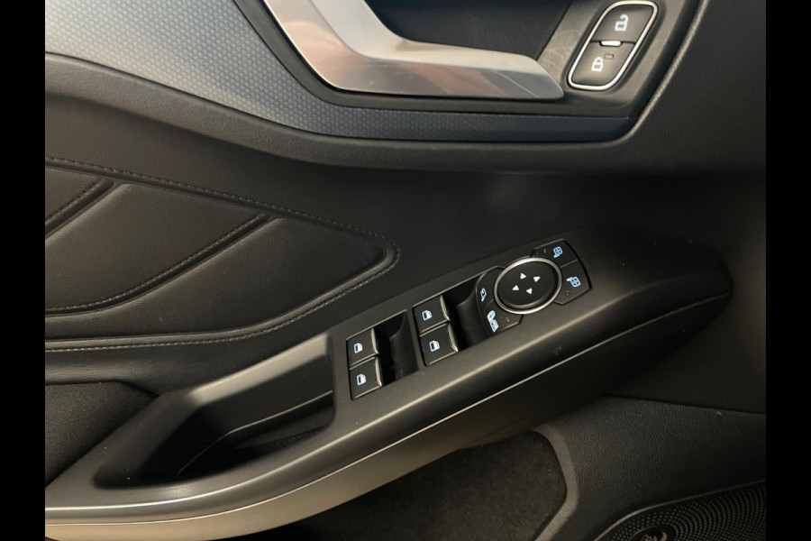 Ford Focus 1.0 EcoBoost Hybrid Active X Business PANO