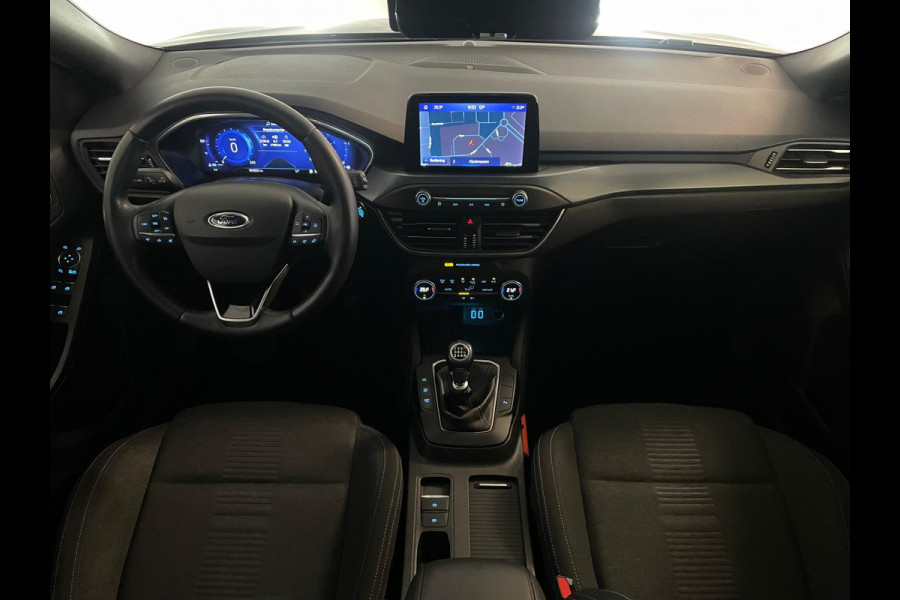 Ford Focus 1.0 EcoBoost Hybrid Active X Business PANO