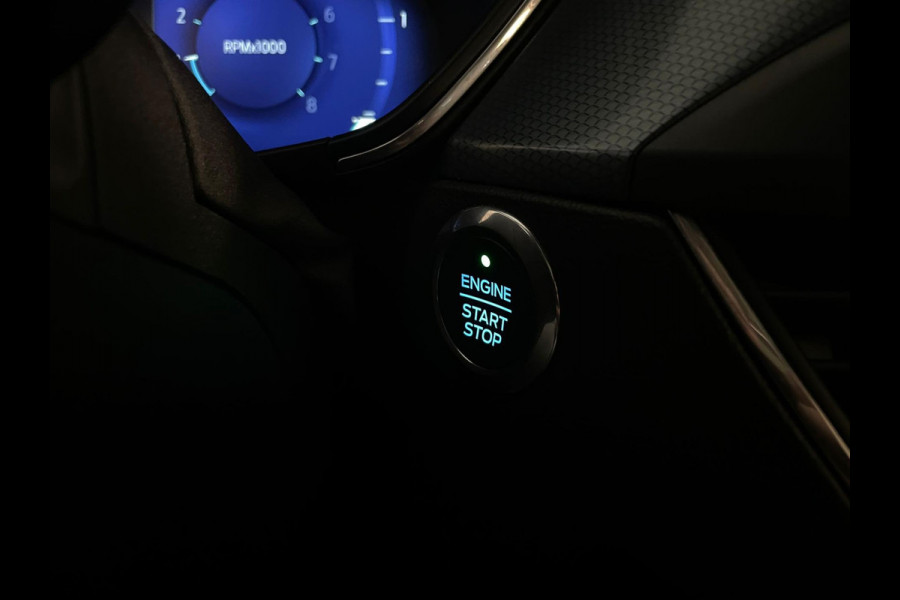 Ford Focus 1.0 EcoBoost Hybrid Active X Business PANO