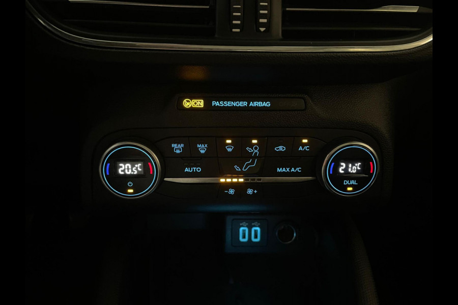 Ford Focus 1.0 EcoBoost Hybrid Active X Business PANO