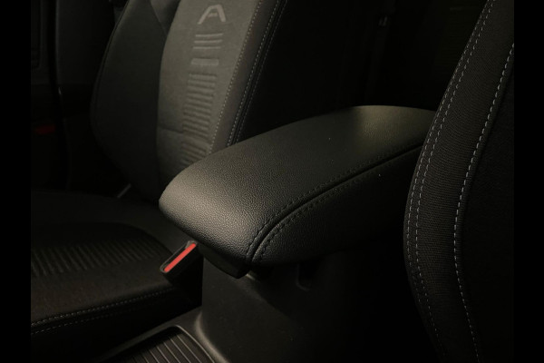 Ford Focus 1.0 EcoBoost Hybrid Active X Business PANO