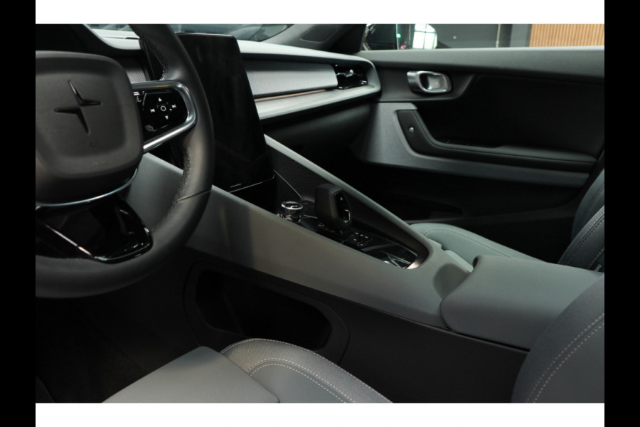 Polestar 2 Long Range Single Motor 78 kWh Pano 360 ° Pilot ACC Alcantara Stuurverwarming Memory seats Stoelverwarming voor & achter LM velgen