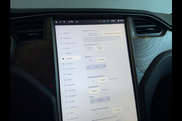 Tesla Model S Long Range Autopilot