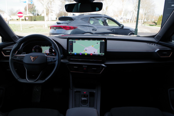 CUPRA Formentor 1.4 e-Hybrid 204 PK BNS PHEV, LED, Camera, Carplay, Adap. Cruise Control