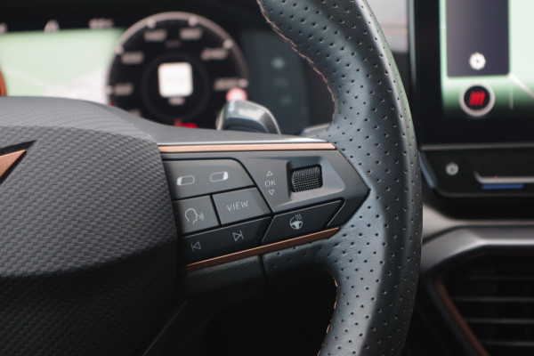 CUPRA Formentor 1.4 e-Hybrid 204 PK BNS PHEV, LED, Camera, Carplay, Adap. Cruise Control