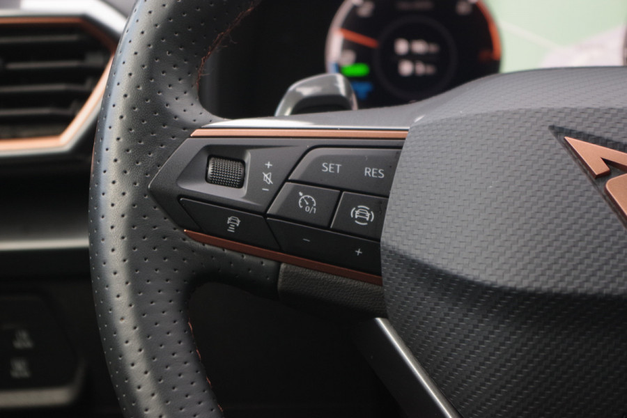 CUPRA Formentor 1.4 e-Hybrid 204 PK BNS PHEV, LED, Camera, Carplay, Adap. Cruise Control