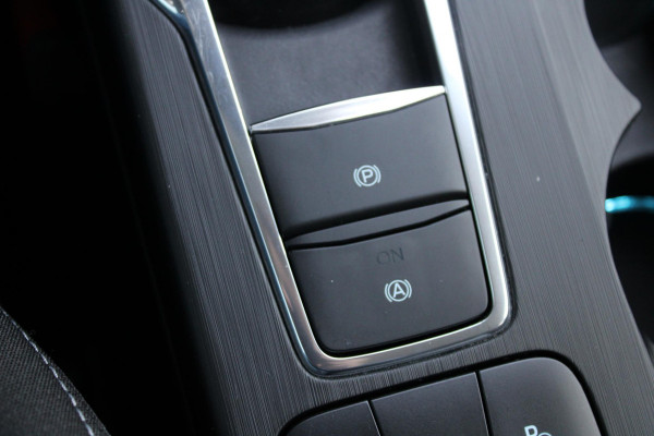 Ford FOCUS Wagon 1.0 EcoBoost Titanium X Business Automaat | Trekhaak | Winter Pack | Adaptive cruise control | Camera