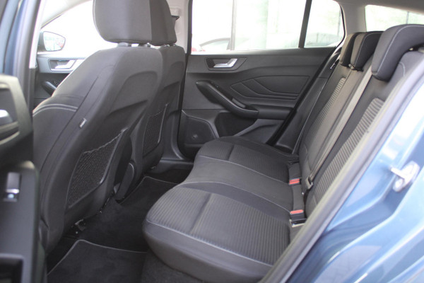 Ford FOCUS Wagon 1.0 EcoBoost Titanium X Business Automaat | Trekhaak | Winter Pack | Adaptive cruise control | Camera