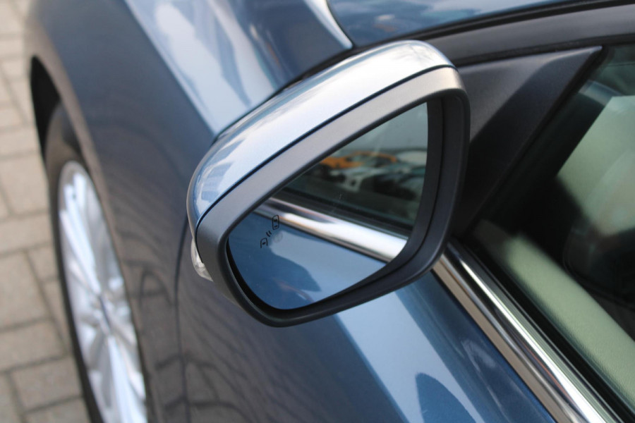 Ford FOCUS Wagon 1.0 EcoBoost Titanium X Business Automaat | Trekhaak | Winter Pack | Adaptive cruise control | Camera