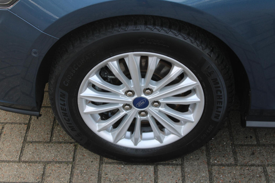 Ford FOCUS Wagon 1.0 EcoBoost Titanium X Business Automaat | Trekhaak | Winter Pack | Adaptive cruise control | Camera