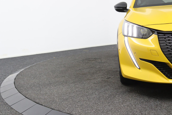 Peugeot 208 1.2*GT-LINE*PANO*AUTOM*ECC*CRUISE*NAVI*CAM*CARPLAY