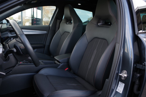 CUPRA Formentor 1.4 e-Hybrid 204 PK Performance PHEV, Panoramadak, Trekhaak, Memory, Winterpakket