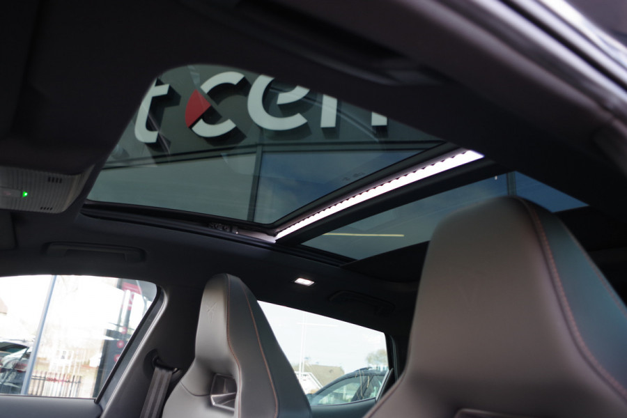 CUPRA Formentor 1.4 e-Hybrid 204 PK Performance PHEV, Panoramadak, Trekhaak, Memory, Winterpakket