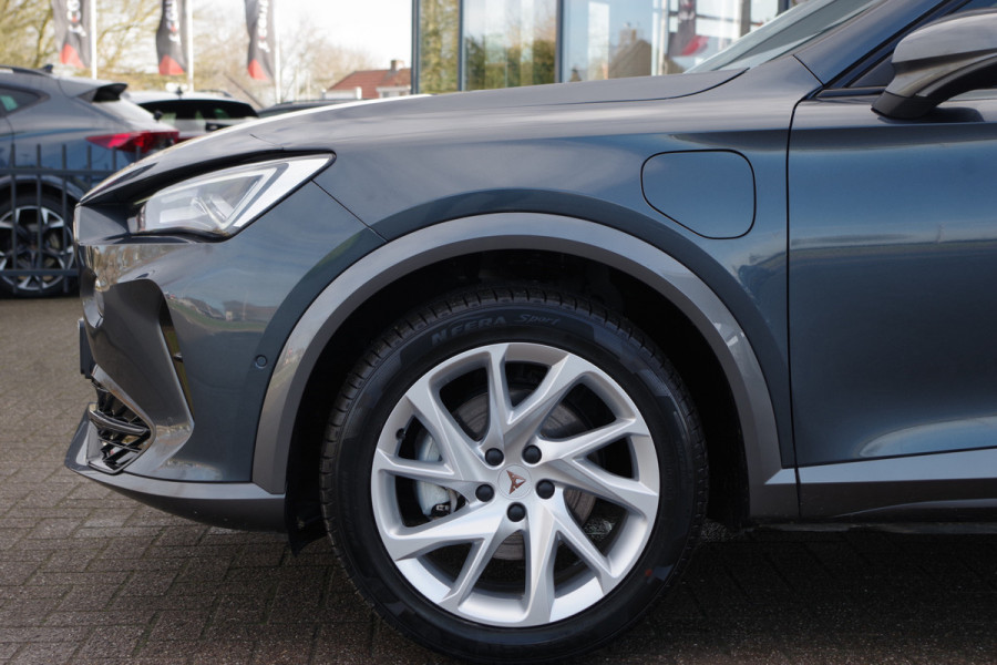CUPRA Formentor 1.4 e-Hybrid 204 PK Performance PHEV, Panoramadak, Trekhaak, Memory, Winterpakket