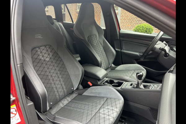 Volkswagen Golf Variant 1.5 TSI 130pk R-Line Navi, ACC, Carplay, Trekhaak elektr.