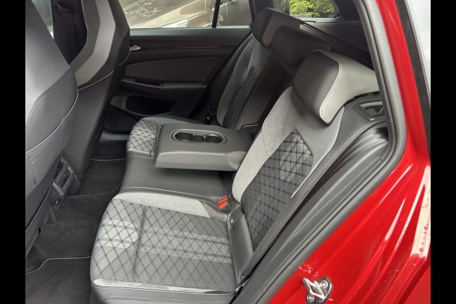 Volkswagen Golf Variant 1.5 TSI 130pk R-Line Navi, ACC, Carplay, Trekhaak elektr.