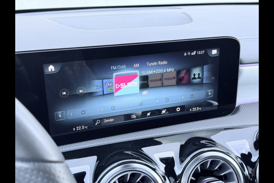 Mercedes-Benz A-Klasse A250e AMG Night Pano HUD Burmester 360 19'' Trekh Leder/alca