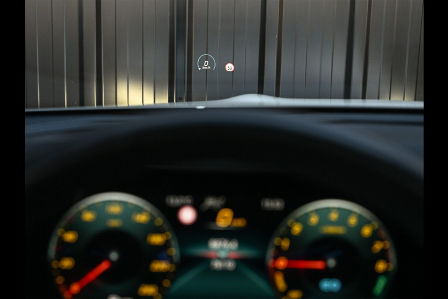 Mercedes-Benz E-Klasse 300 e 4MATIC 320pk AMG Line | Panorama dak | Burmester Sound | Distronic | Memory seats | Head-Up | Ambiance interieur  | Camera 360 | Full Led