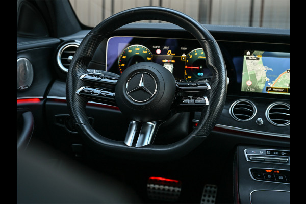 Mercedes-Benz E-Klasse 300 e 4MATIC 320pk AMG Line | Panorama dak | Burmester Sound | Distronic | Memory seats | Head-Up | Ambiance interieur  | Camera 360 | Full Led