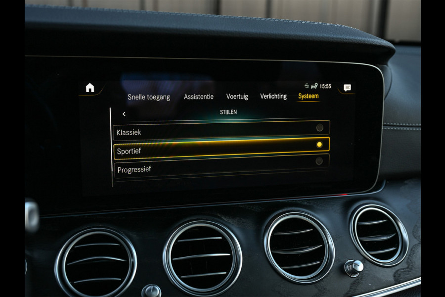 Mercedes-Benz E-Klasse 300 e 4MATIC 320pk AMG Line | Panorama dak | Burmester Sound | Distronic | Memory seats | Head-Up | Ambiance interieur  | Camera 360 | Full Led