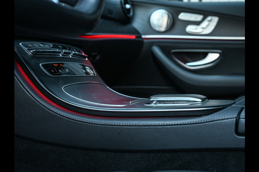 Mercedes-Benz E-Klasse 300 e 4MATIC 320pk AMG Line | Panorama dak | Burmester Sound | Distronic | Memory seats | Head-Up | Ambiance interieur  | Camera 360 | Full Led