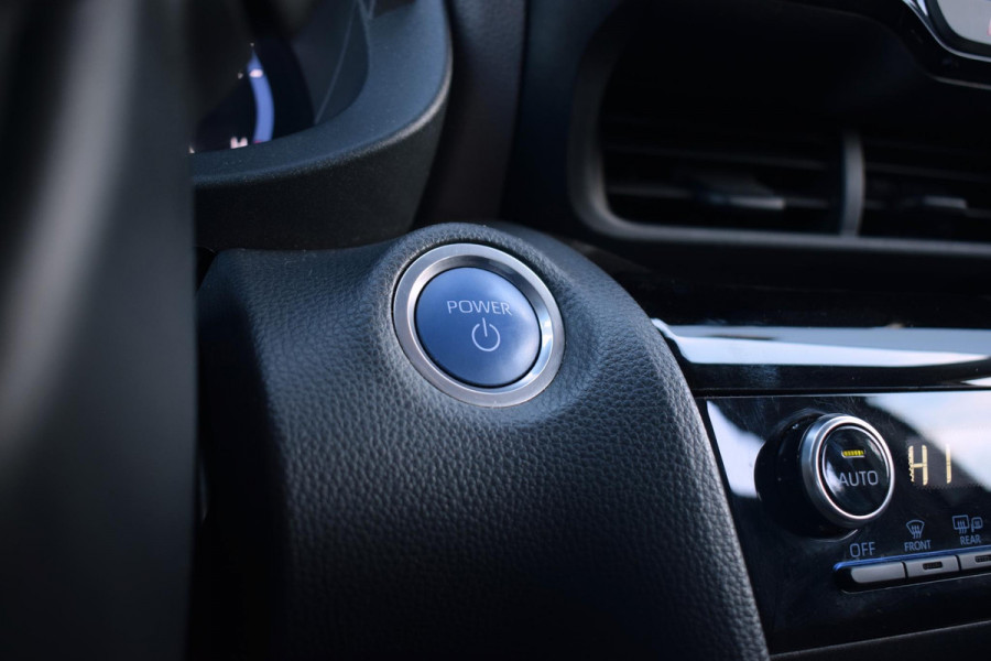 Toyota Yaris Cross 1.5 Hybrid Executive | Two Tone | Apple CarPlay | Half Leer | Stoelverwarming