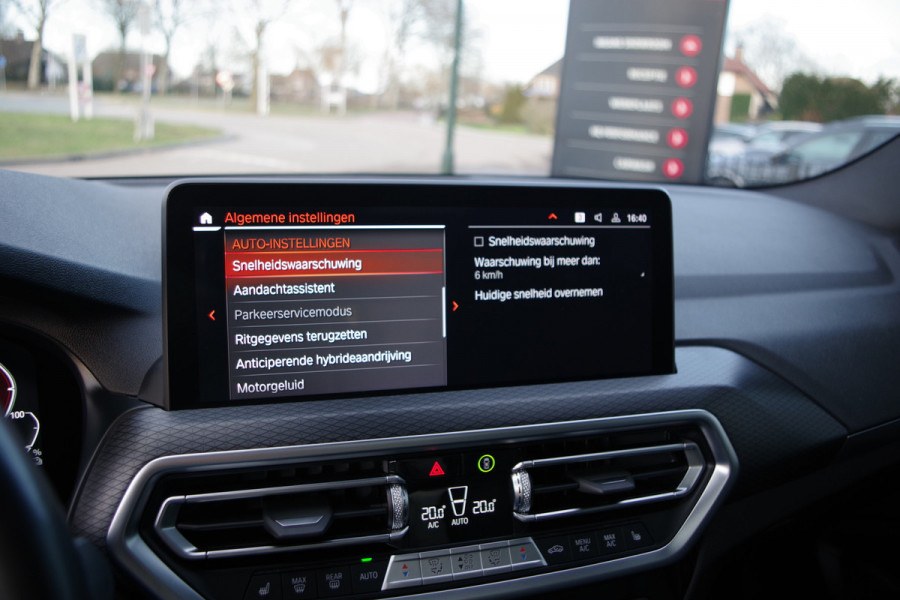 BMW X3 xDrive30e 293 PK High Executive M-Sport, Panoramadak, H/K Sound, Memory