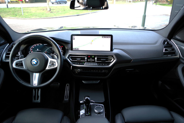 BMW X3 xDrive30e 293 PK High Executive M-Sport, Panoramadak, H/K Sound, Memory