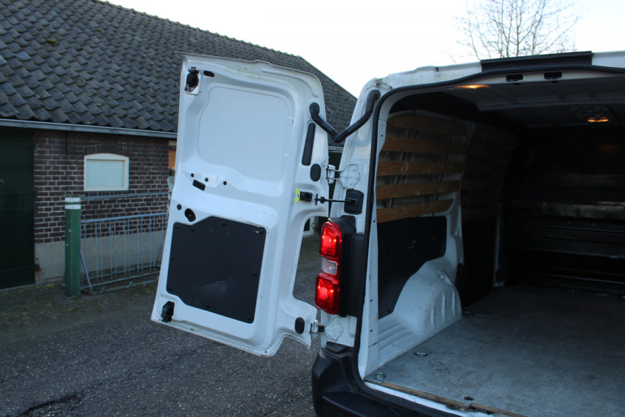 Toyota ProAce Worker 1.5 D-4D 102Pk Live Long LANG 3-ZITS AIRCO NAVI 71000KM!!!