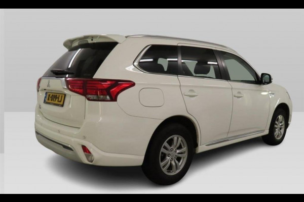 Mitsubishi Outlander 2.4 PHEV Pure Trekhaak Navi