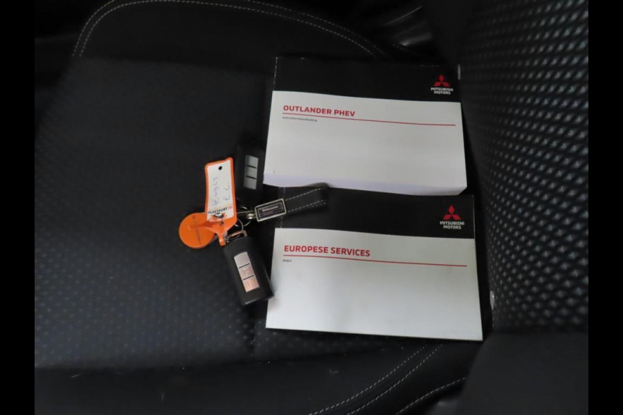 Mitsubishi Outlander 2.4 PHEV Pure Trekhaak Navi