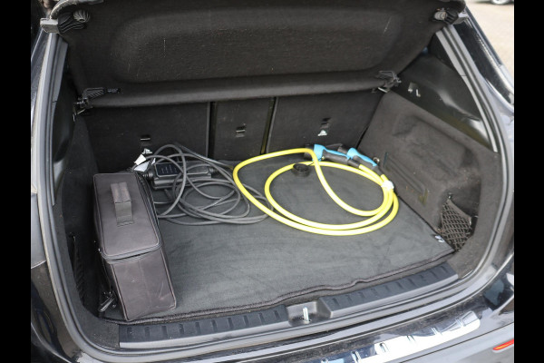 Mercedes-Benz EQA 250 LUXURY 67 kWh SOH 96% + PANORAMA | CAMERA | SFEERVERLICHTING | STOELVERWARMING