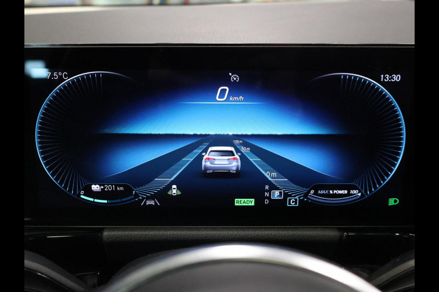 Mercedes-Benz EQA 250 LUXURY 67 kWh SOH 96% + PANORAMA | CAMERA | SFEERVERLICHTING | STOELVERWARMING