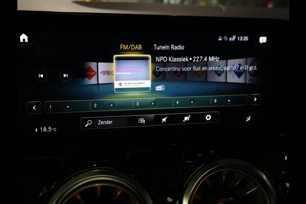 Mercedes-Benz EQA 250 LUXURY 67 kWh SOH 96% + PANORAMA | CAMERA | SFEERVERLICHTING | STOELVERWARMING