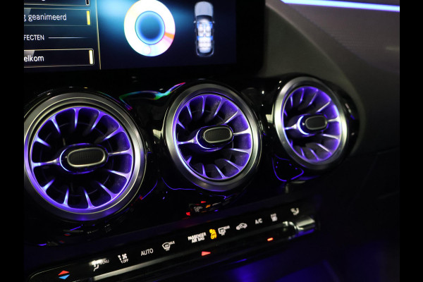 Mercedes-Benz EQA 250 LUXURY 67 kWh SOH 96% + PANORAMA | CAMERA | SFEERVERLICHTING | STOELVERWARMING