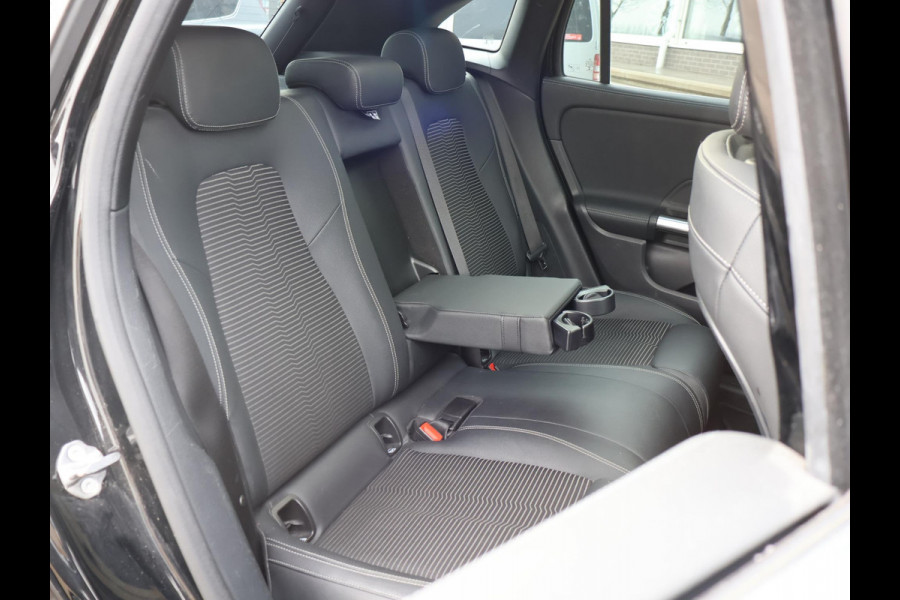 Mercedes-Benz EQA 250 LUXURY 67 kWh SOH 96% + PANORAMA | CAMERA | SFEERVERLICHTING | STOELVERWARMING