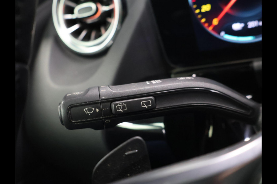 Mercedes-Benz EQA 250 LUXURY 67 kWh SOH 96% + PANORAMA | CAMERA | SFEERVERLICHTING | STOELVERWARMING