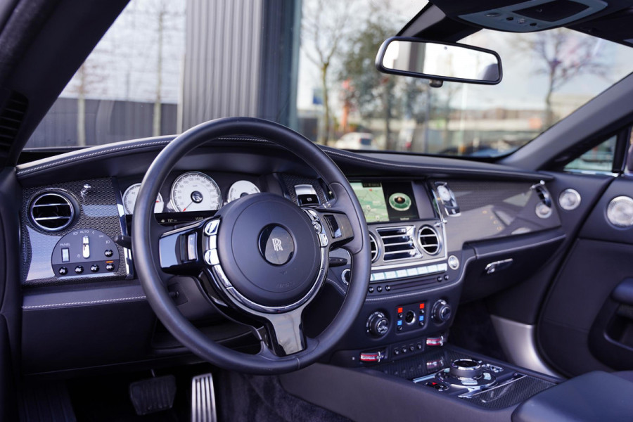 Rolls-Royce Dawn 6.6 V12 Black Badge / Bespoke Audio / 15 D.Km