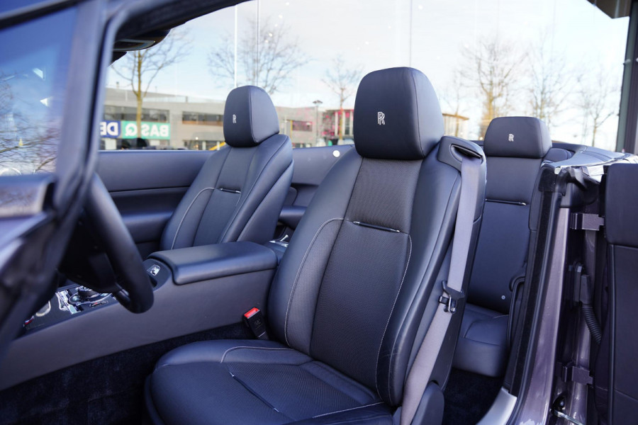 Rolls-Royce Dawn 6.6 V12 Black Badge / Bespoke Audio / 15 D.Km