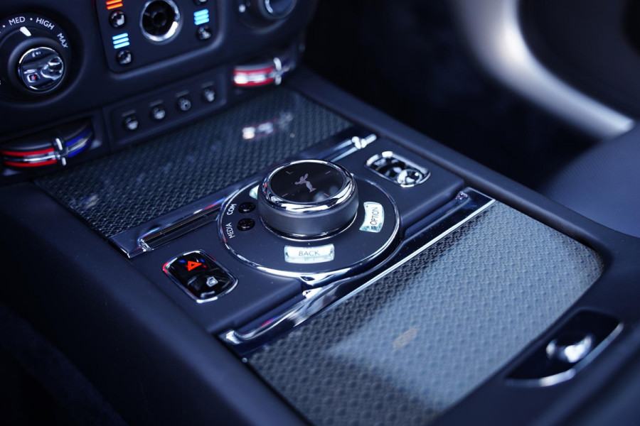 Rolls-Royce Dawn 6.6 V12 Black Badge / Bespoke Audio / 15 D.Km